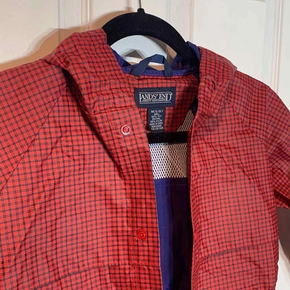 EUC Land's End Red and Blue Plaid Raincoat Windbreaker Size‎ Medium (5-6)